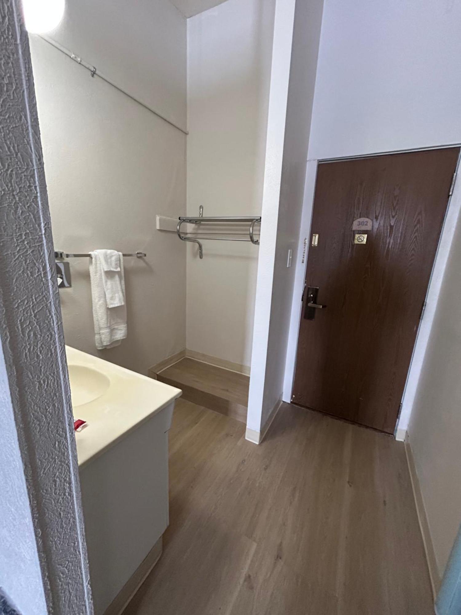 Studio Apartments Sterling Eksteriør billede
